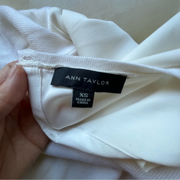 Ann Taylor Women's Classic Cream Moreno Wool Long Sleeve High Low Top Size XS - Picture 5 of 5